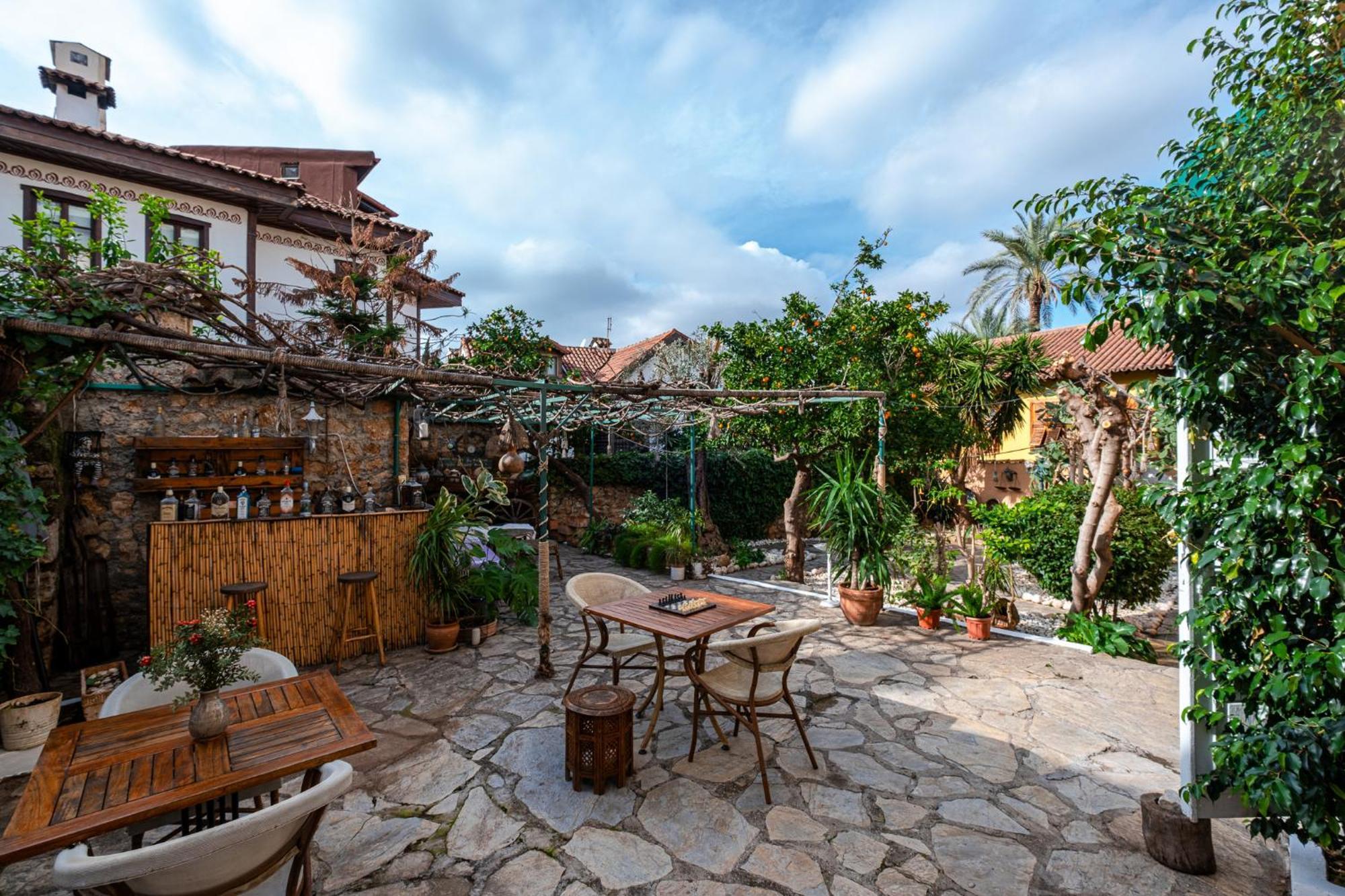 Villa Tulipan อันตัลยา ภายนอก รูปภาพ